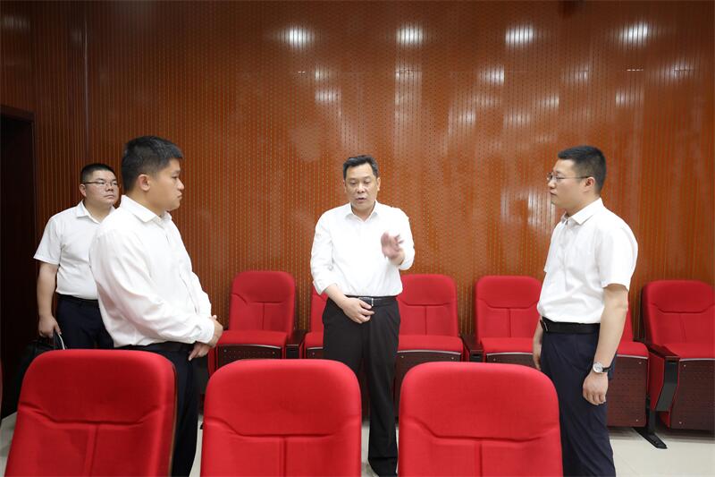 对科技法庭信息化建设提出要求.jpg 对科技法庭信息化建设提出要求.jpg