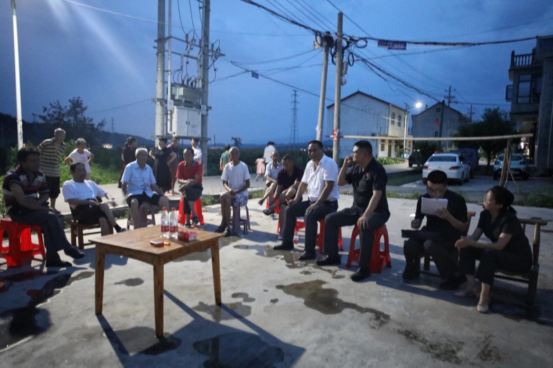 夜间户院会乡风文明治理.jpg 夜间户院会乡风文明治理.jpg