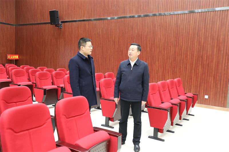 2月19日,林云国还对县法院院机关进行了实地走访调研 (2).jpg 2月19日,林云国还对县法院院机关进行了实地走访调研 (2).jpg